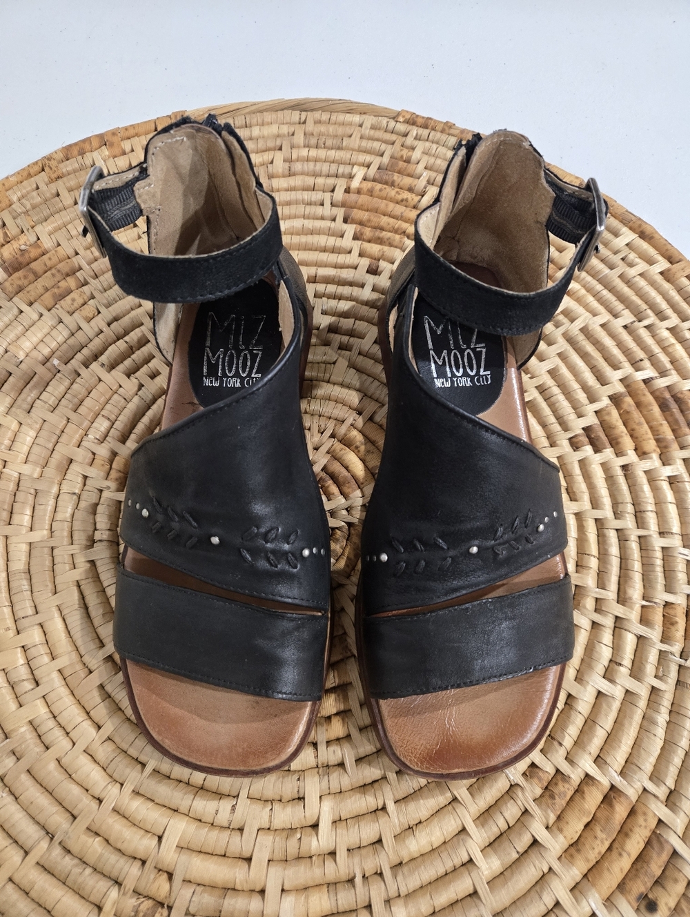 Miz Mooz Black Gladiator Sandals 8